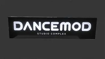 insegna alluminio traforato